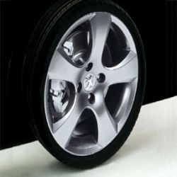 Evo Star-Design 8½ x 20 ET35 5-Loch Silber (Abb.ähnlich)
