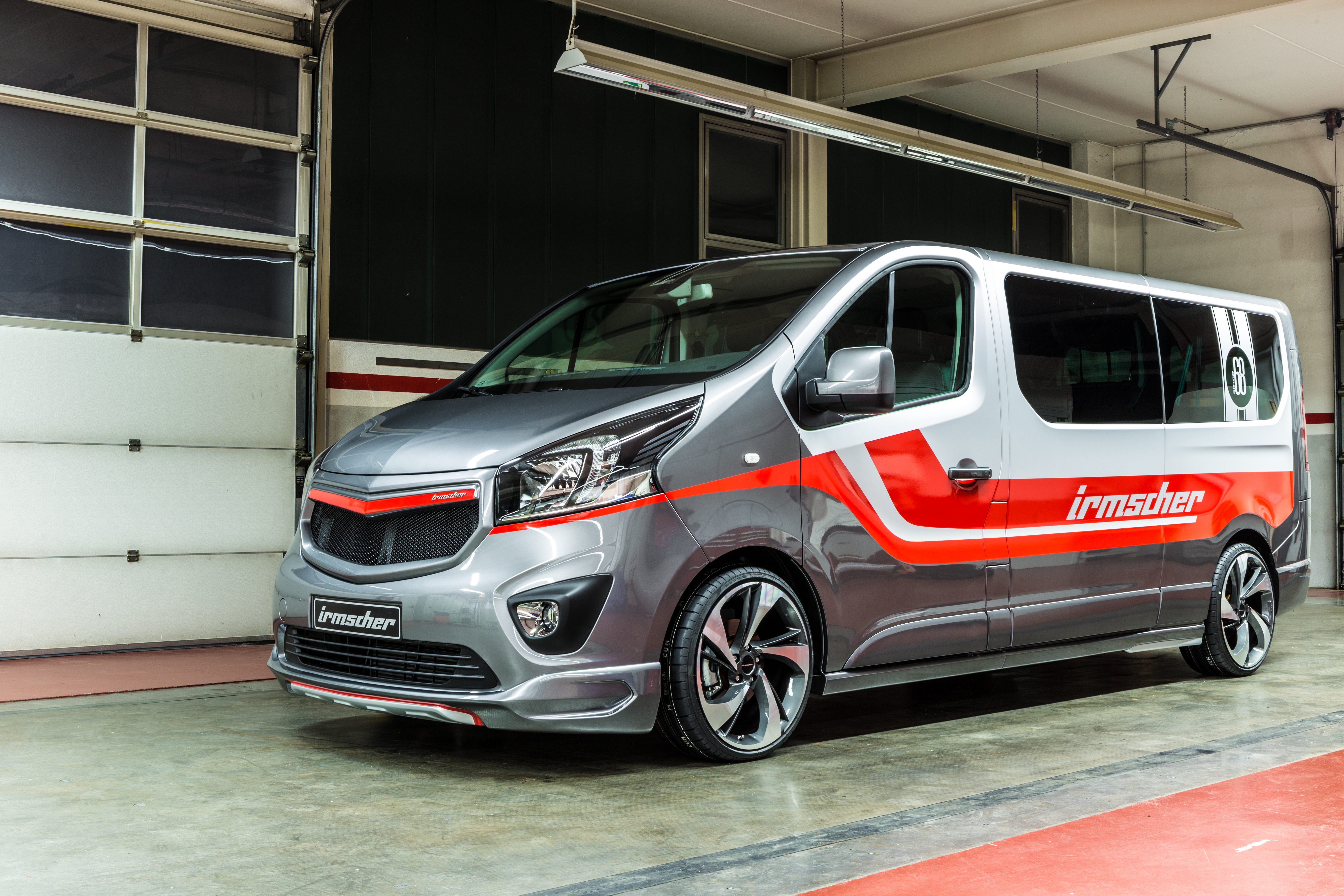 Sondermodell zu 50 Jahre Irmscher – Vivaro „Liner 68“